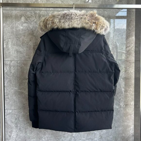 Authentic Black Canada Goose Wyndham Heritage Coat Down - Picture 2 of 8
